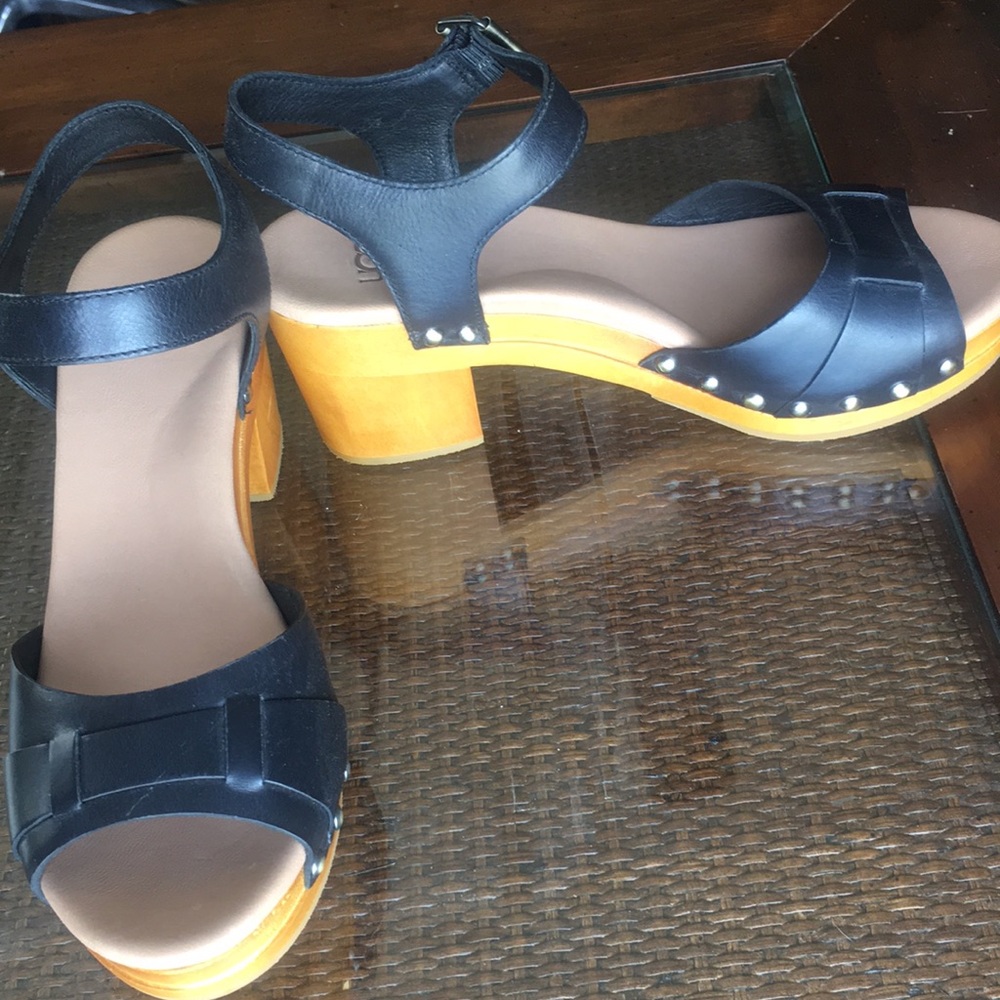 UGG Women's Janie Leather Heeled Sandals - Black